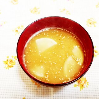 柚子胡椒＆胡麻風味♪大根のお味噌汁